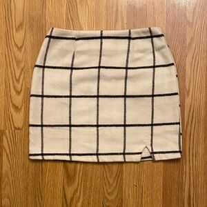 Lulu’s Spence White Plaid Mini Skirt